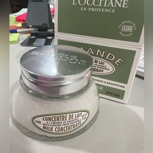 L’Occitane Amande Milk Concentrate & Body Soap